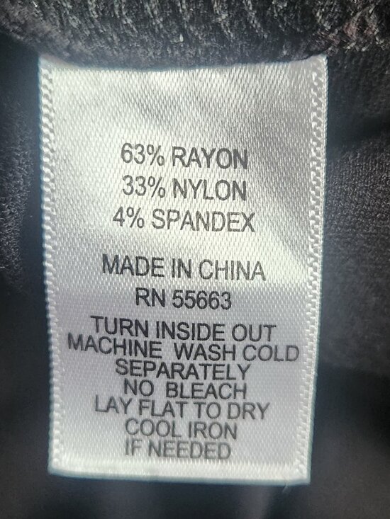 JNY Jones New York Tummy Control High Waist Solid Black Capri Leggings Size S - Picture 4 of 8